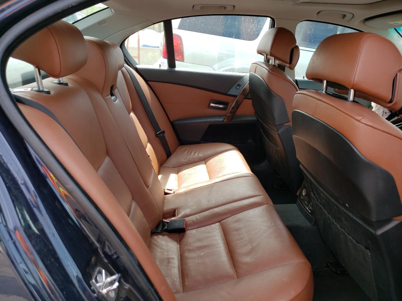 Photo 6 from auction – 2007 BMW 530 XI with VIN WBANF73517CU27973