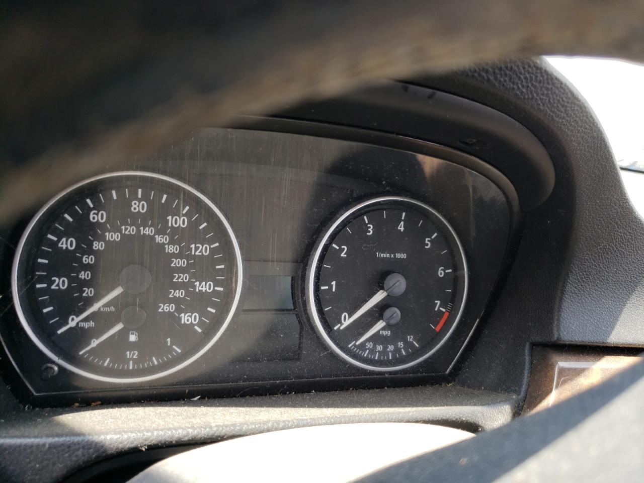 Photo 8 from auction – 2006 BMW 325 I with VIN WBAVB13596KX38290