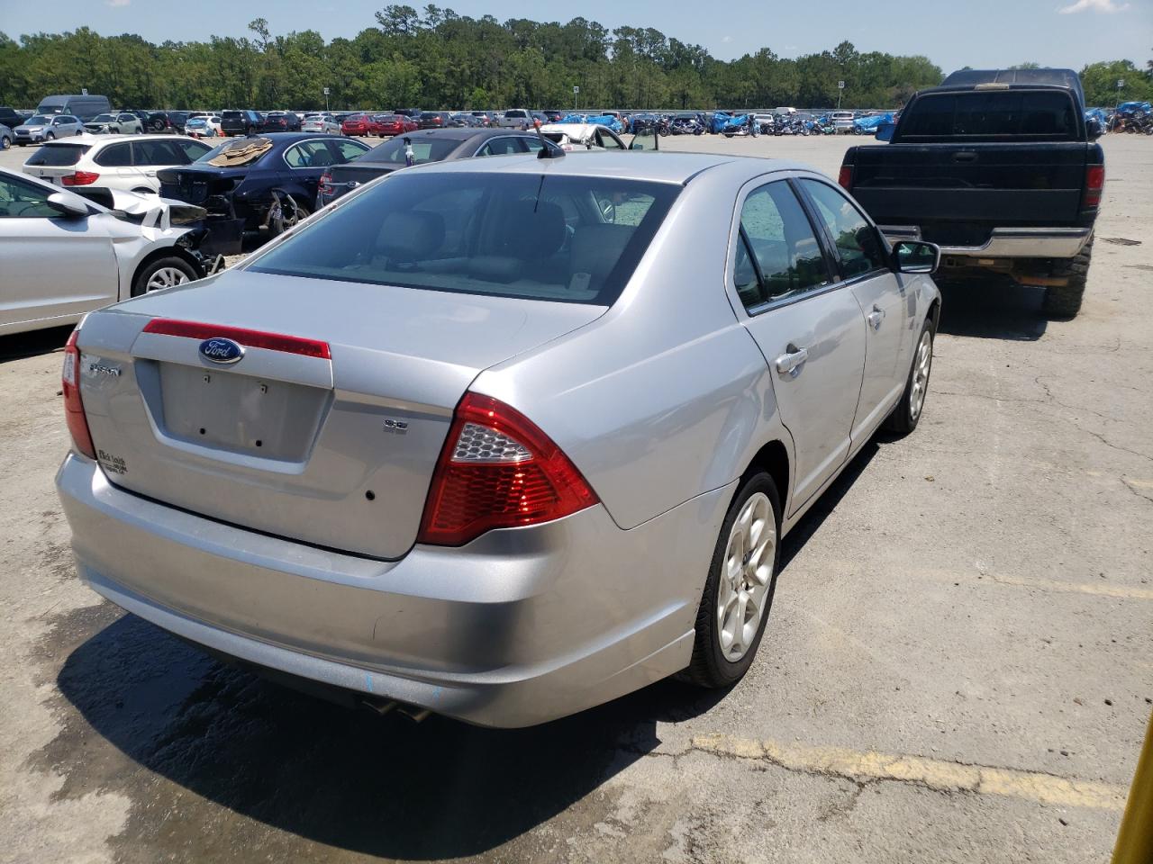 Photo 17 from auction – 2011 FORD FUSION SE with VIN 3FAHP0HA6BR235958