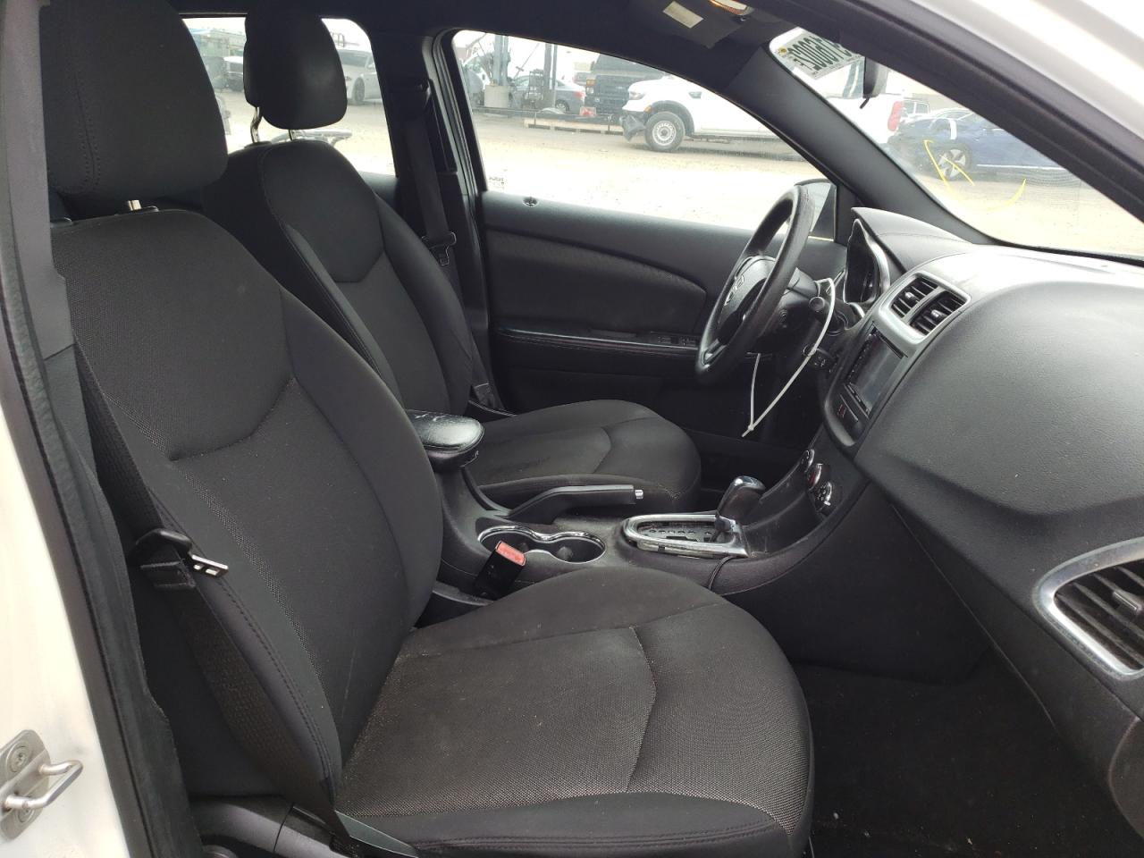 Photo 5 from auction – 2012 DODGE AVENGER SE with VIN 1C3CDZAB7CN115244
