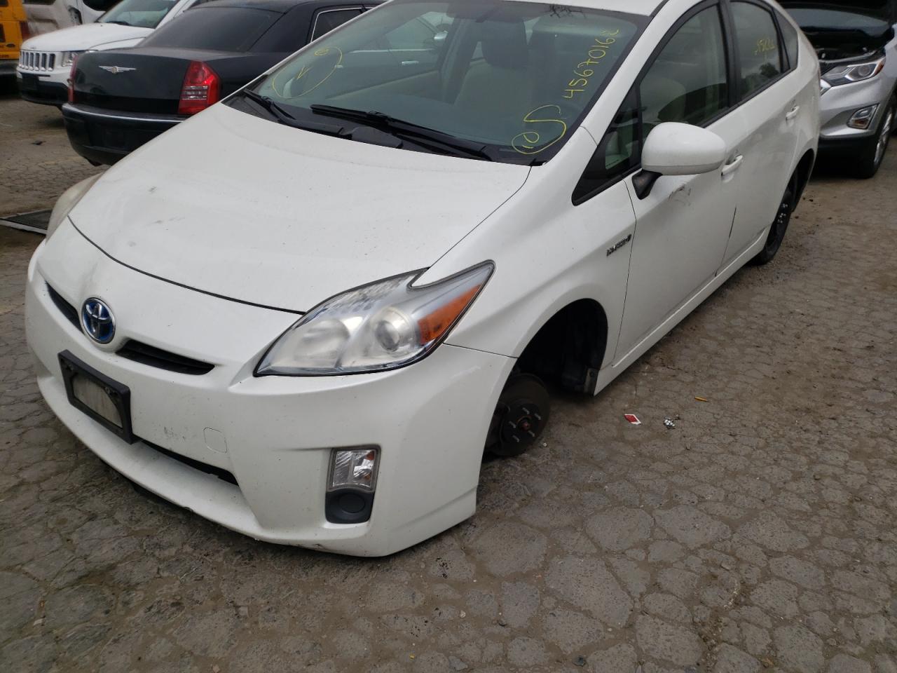 Photo 9 from auction – 2011 TOYOTA PRIUS with VIN JTDKN3DU3B1432135