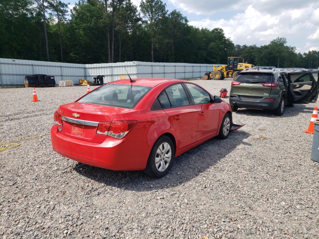 Photo 4 from auction – 2014 CHEVROLET CRUZE LS with VIN 1G1PA5SH4E7177640