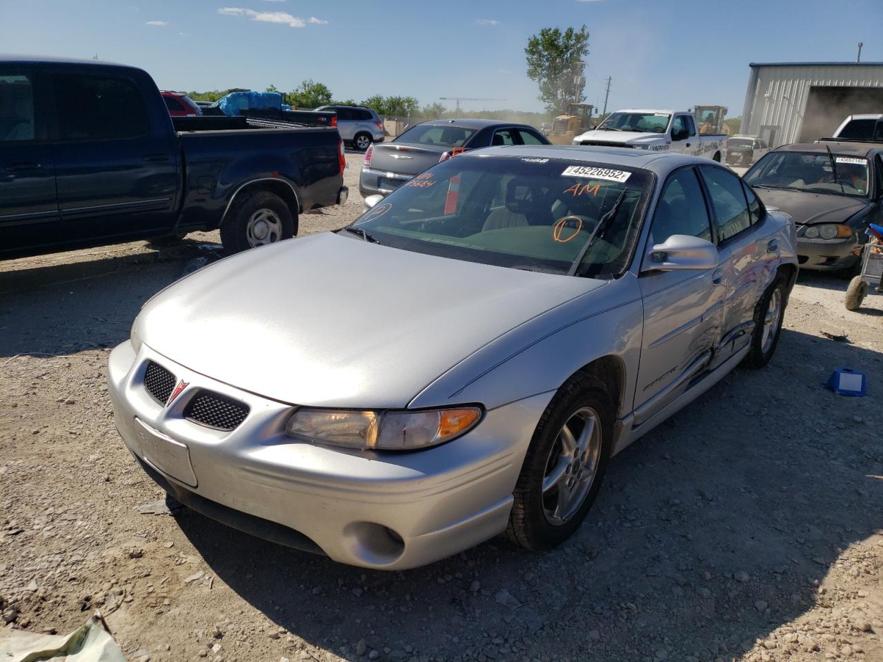 Photo 2 from auction – 2003 PONTIAC GRAND PRIX with VIN 1G2WP52K83F175684