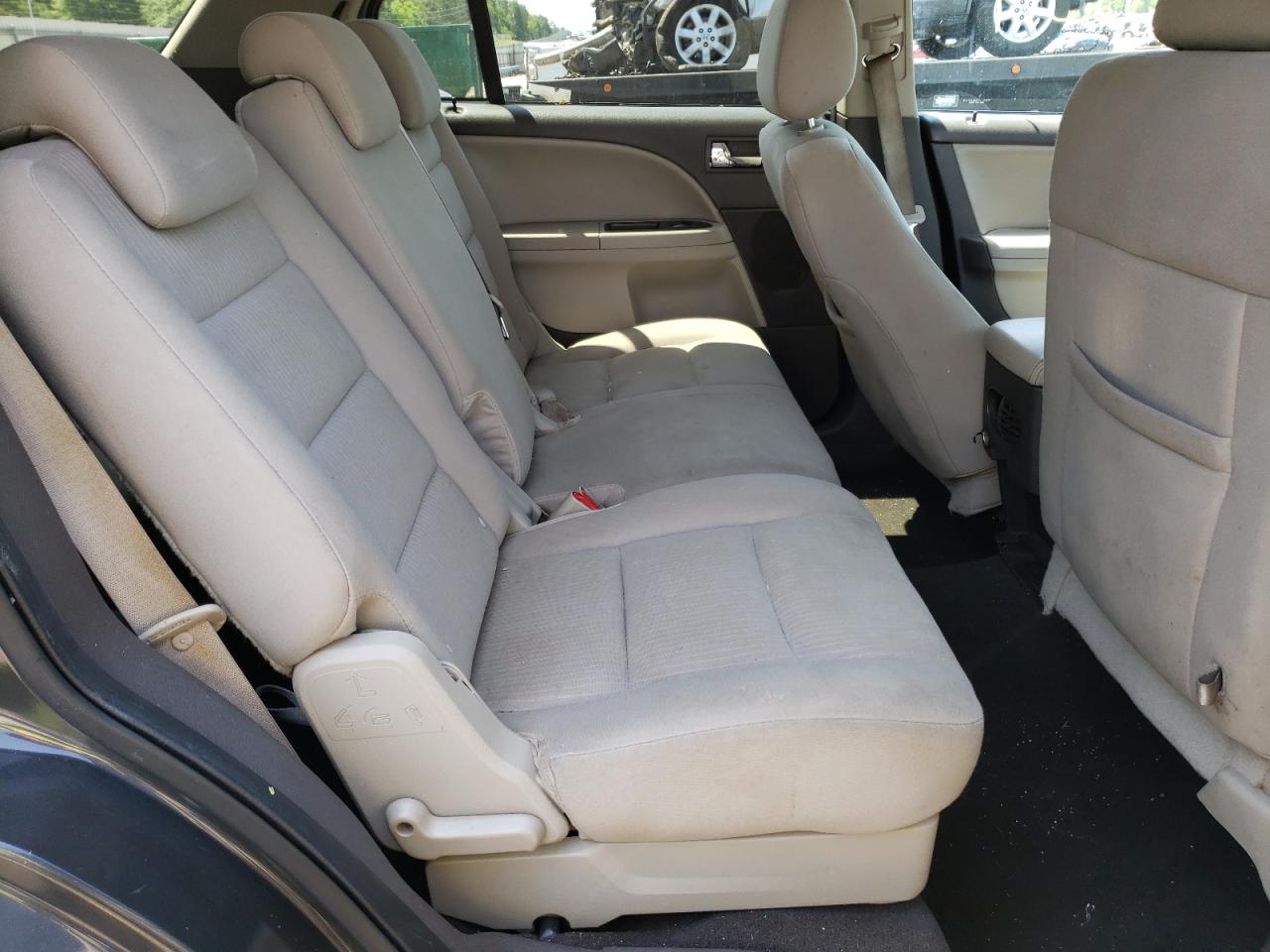 Photo 6 from auction – 2008 FORD TAURUS X S with VIN 1FMDK02W28GA20990