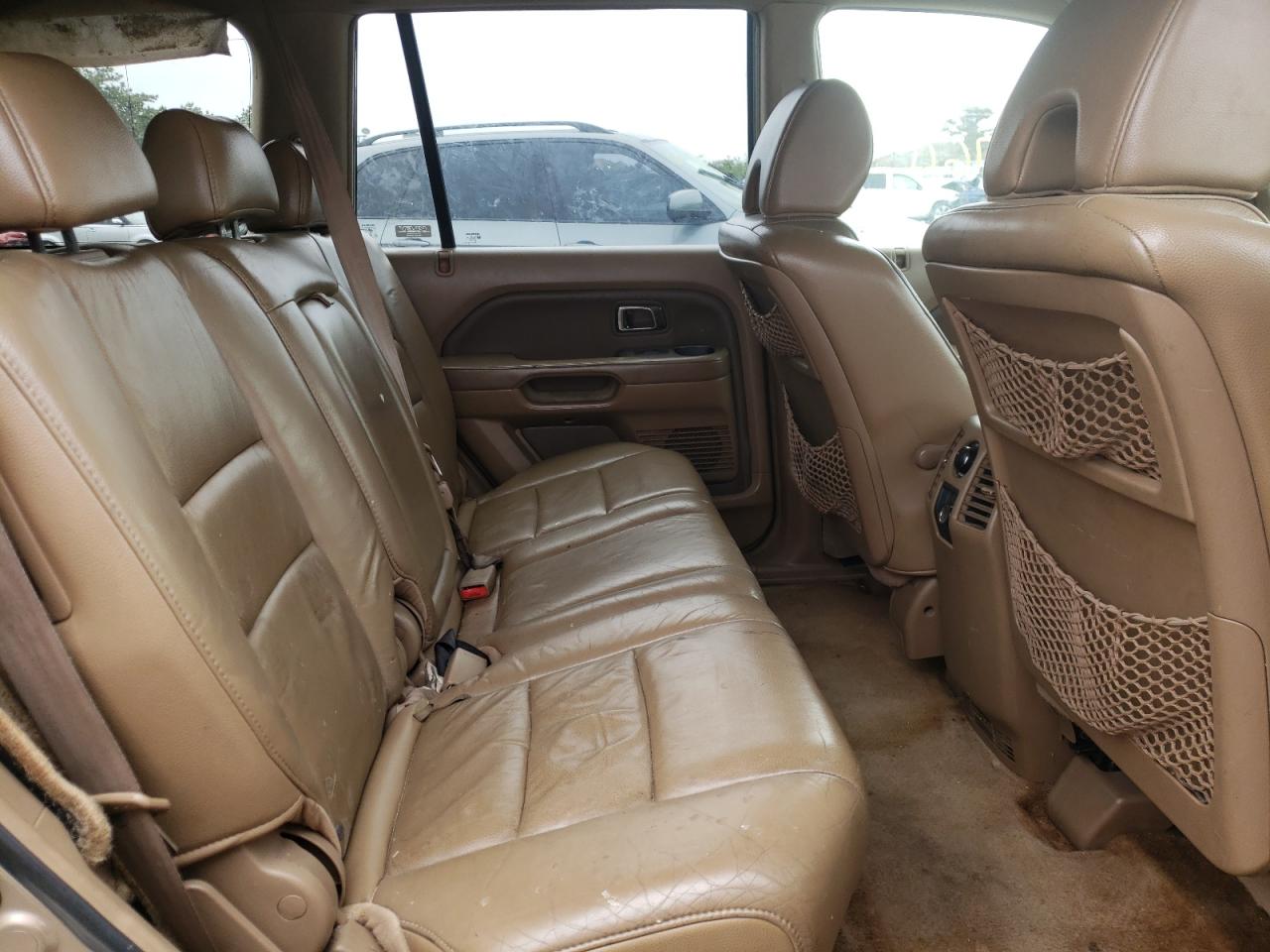 Photo 18 from auction – 2006 HONDA PILOT EX with VIN 2HKYF18566H505432
