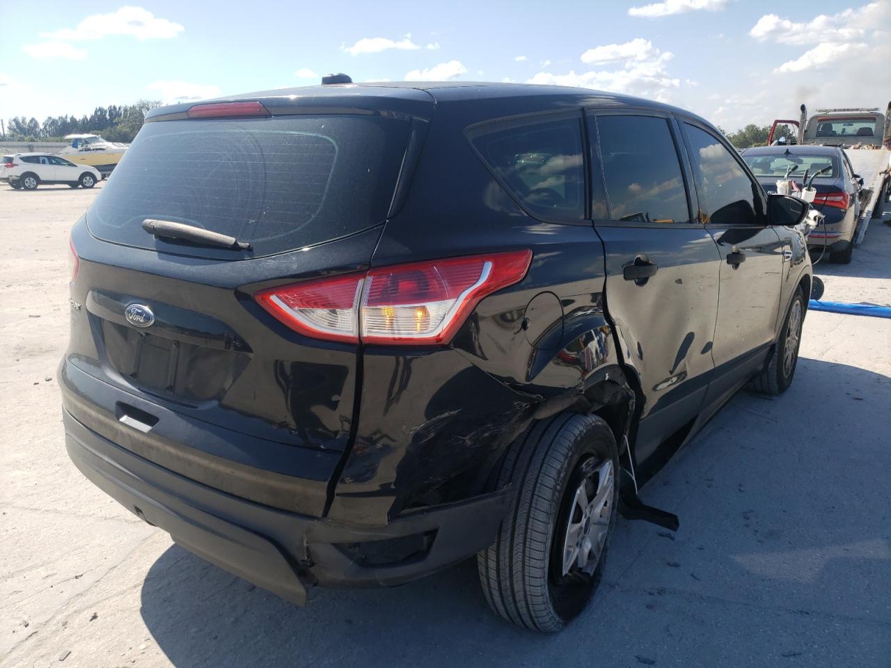 Photo 4 from auction – 2014 FORD ESCAPE S with VIN 1FMCU0F73EUA35441