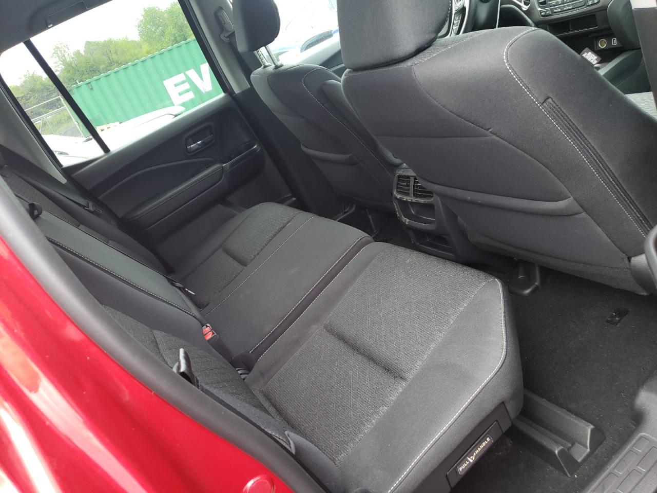 Photo 6 from auction – 2021 HONDA RIDGELINE with VIN 5FPYK3F19MB007994