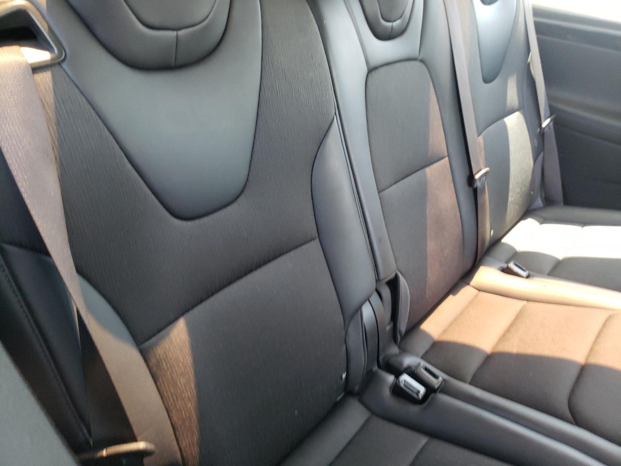 Photo 6 from auction – 2018 TESLA MODEL X with VIN 5YJXCDE24JF104226