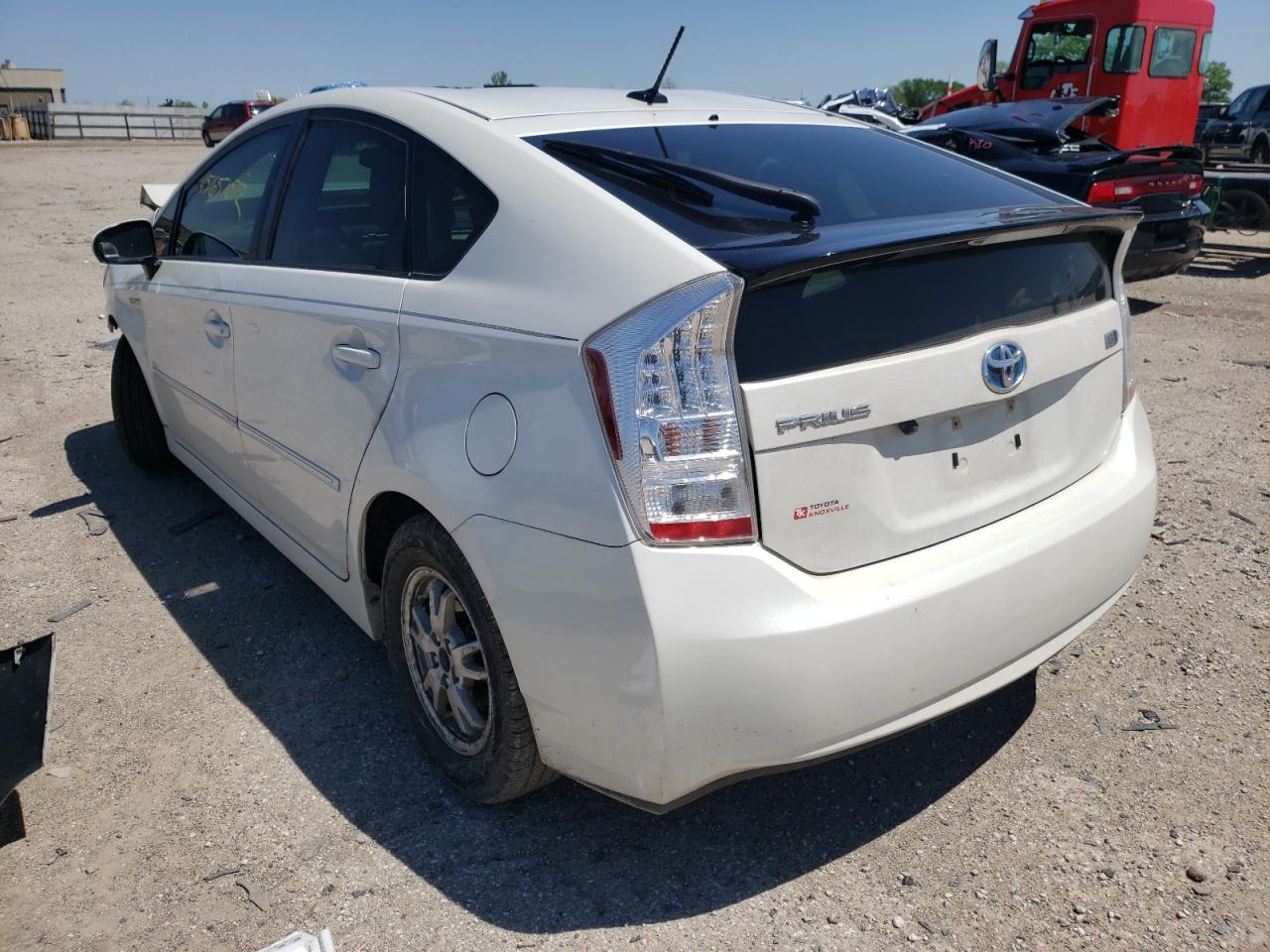 Photo 3 from auction – 2011 TOYOTA PRIUS with VIN JTDKN3DU2B1433227
