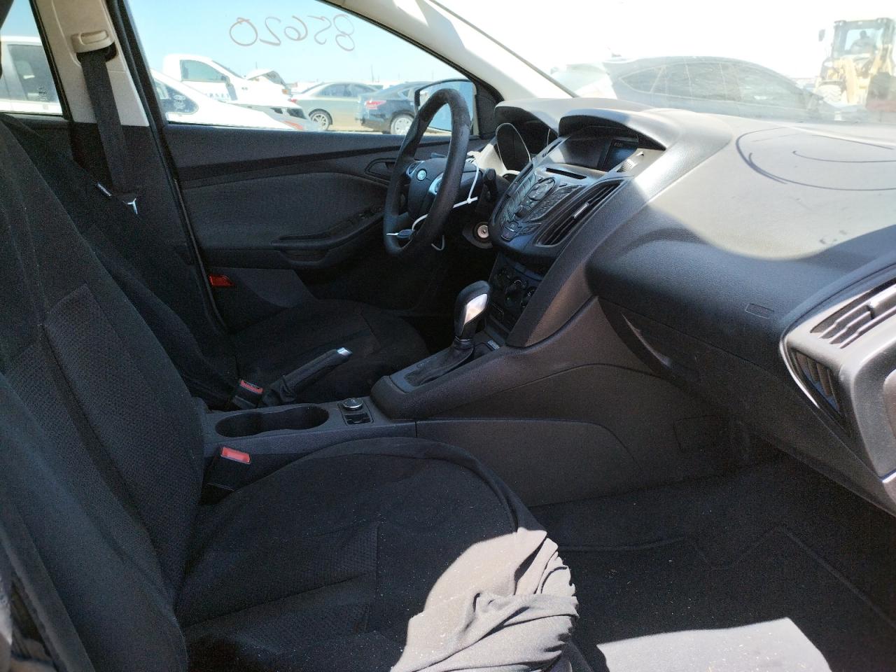 Photo 5 from auction – 2014 FORD FOCUS S with VIN 1FADP3E22EL451449