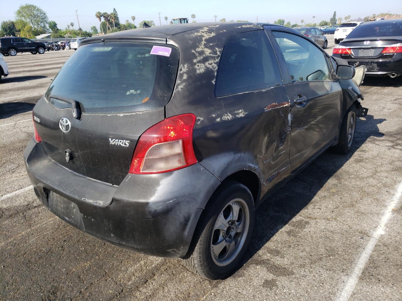 Photo 4 from auction – 2008 TOYOTA YARIS with VIN JTDJT923085184880