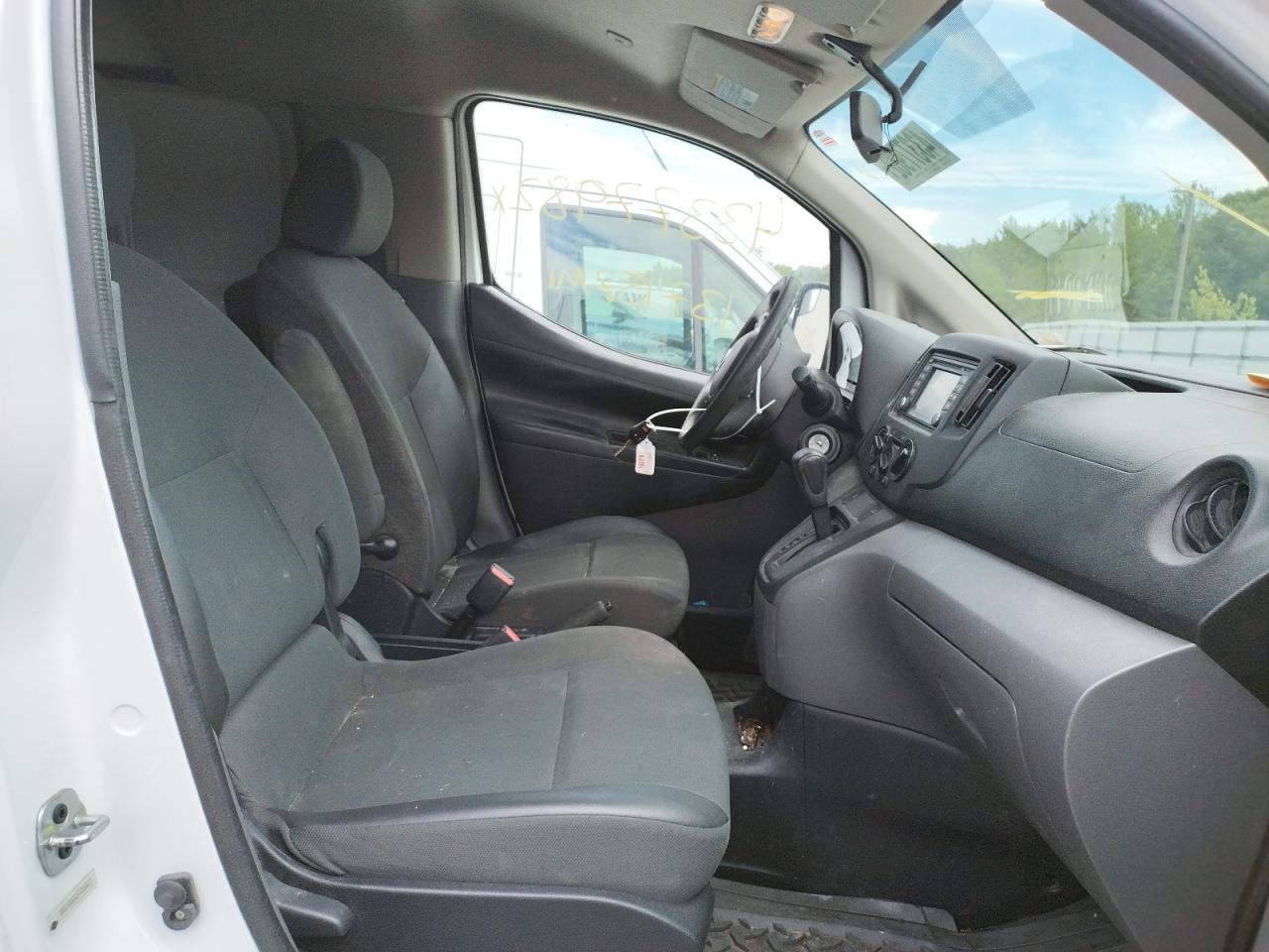 Photo 5 from auction – 2015 NISSAN NV200 2.5S with VIN 3N6CM0KN2FK699673