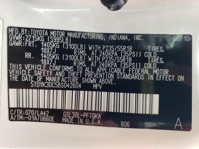 Photo 10 from auction – 2011 TOYOTA SIENNA XLE with VIN 5TDYK3DC5BS042604