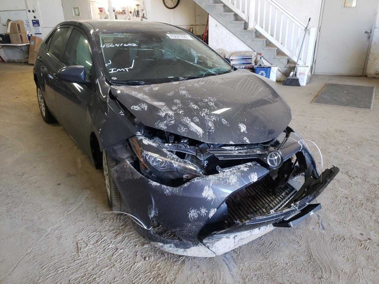 TOYOTA COROLLA L 2018 with VIN 5YFBURHEXJP773325 - Photo from auction