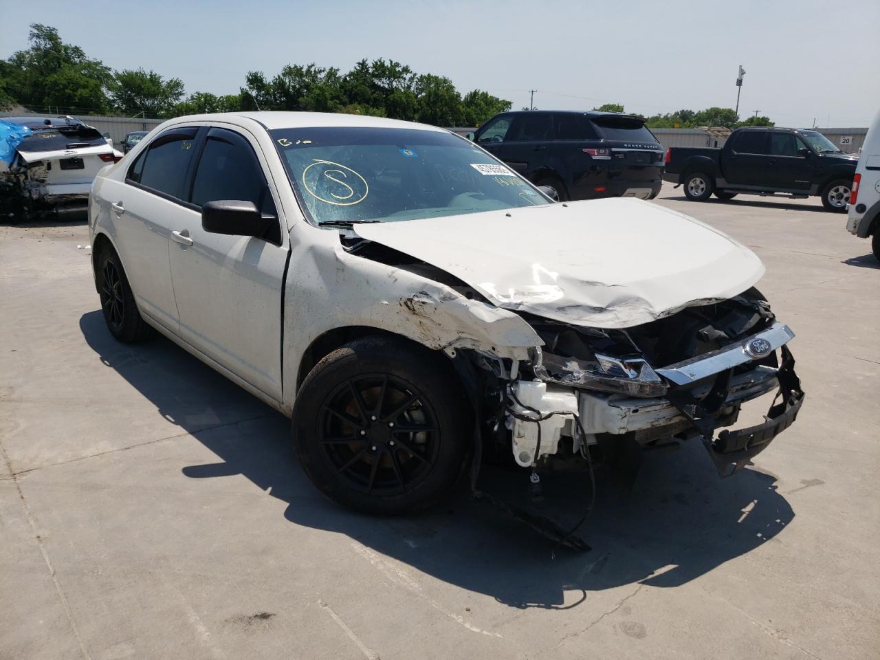FORD FUSION S 2012 with VIN 3FAHP0GA2CR186406 - Photo from auction