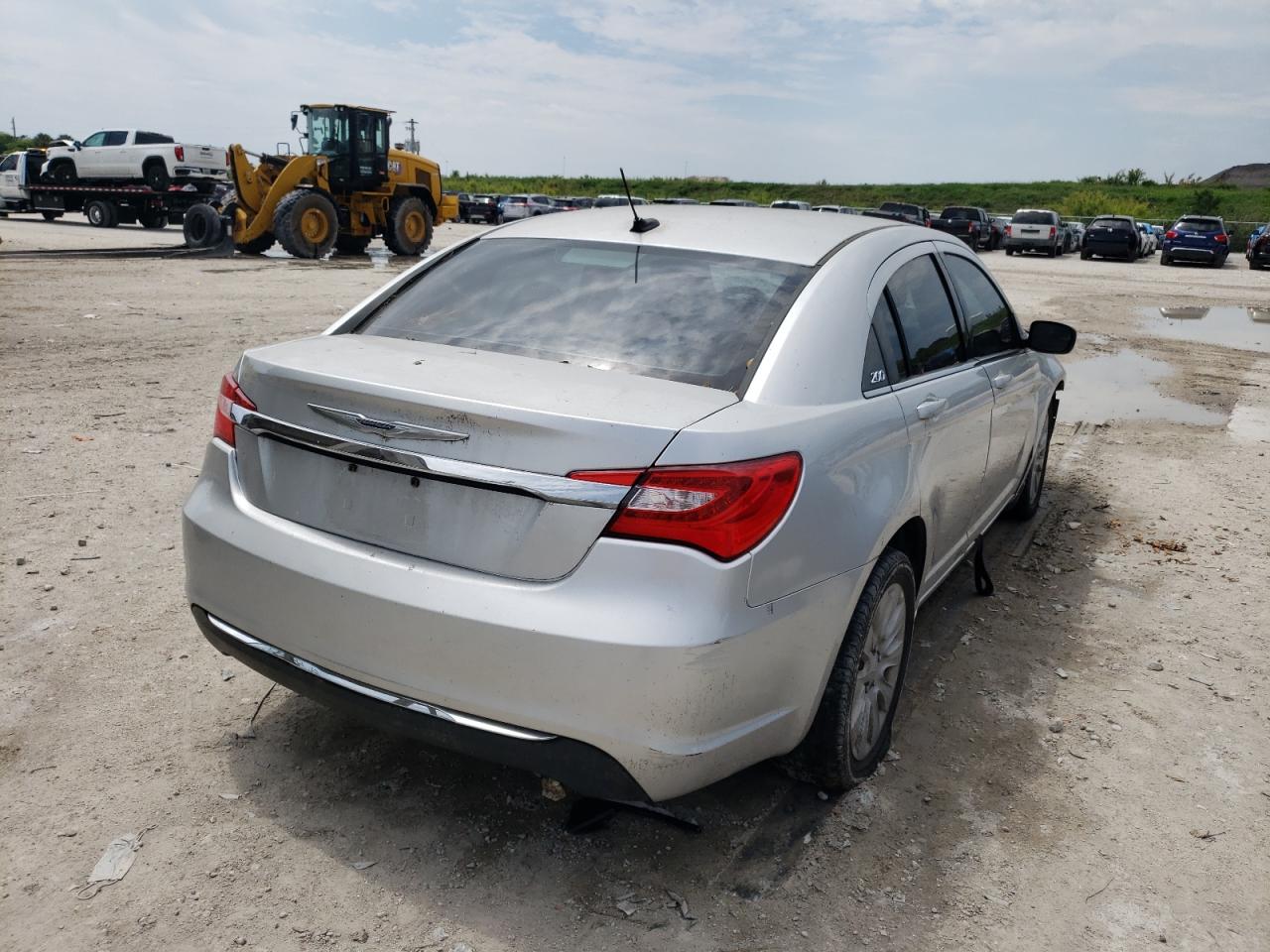 Photo 4 from auction – 2012 CHRYSLER 200 with VIN 1C3CCBAB3CN145027