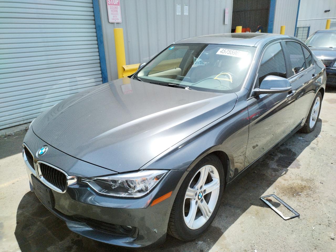 Photo 2 from auction – 2014 BMW 328 I with VIN WBA3A5G54ENP30137