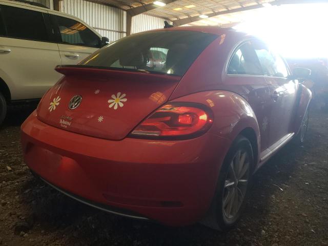 Photo 4 from auction – 2018 VOLKSWAGEN BEETLE SE with VIN 3VWJD7AT1JM701653