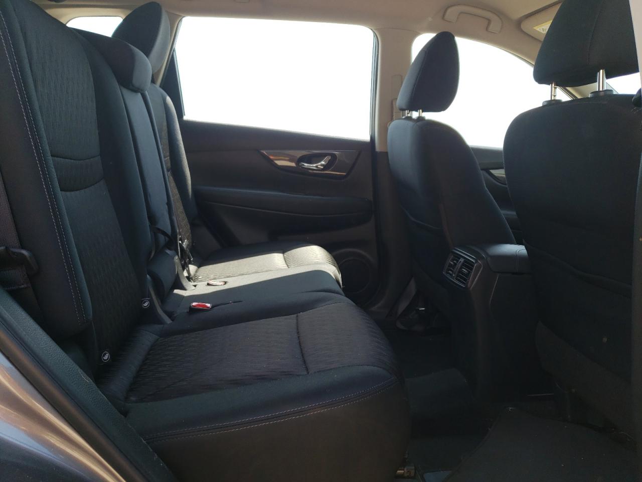 Photo 6 from auction – 2018 NISSAN ROGUE S with VIN KNMAT2MT1JP518767