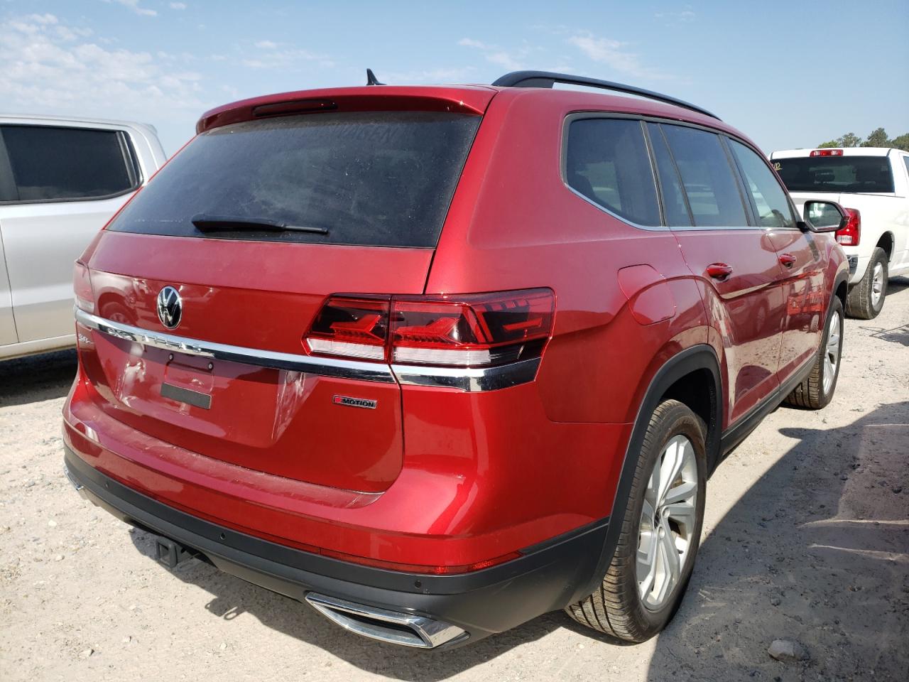 Photo 4 from auction – 2021 VOLKSWAGEN ATLAS SE with VIN 1V2KR2CA9MC537693
