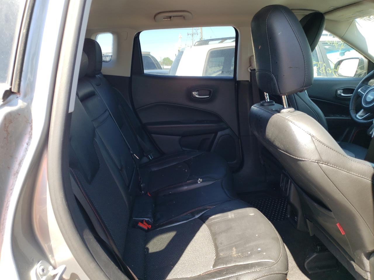 Photo 6 from auction – 2019 JEEP COMPASS TR with VIN 3C4NJDDB9KT721932