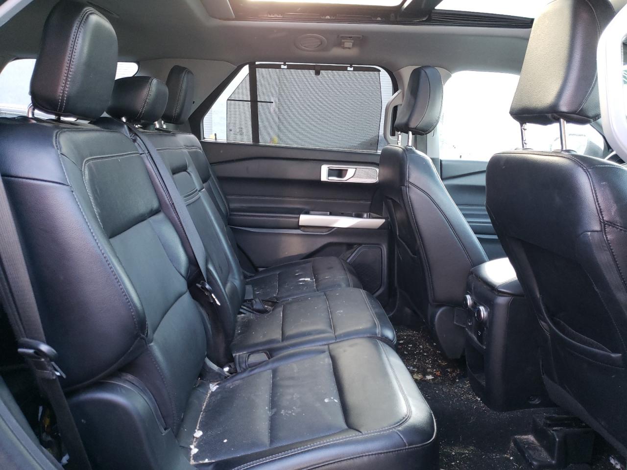 Photo 6 from auction – 2021 FORD EXPLORER L with VIN 1FMSK8FHXMGB51466