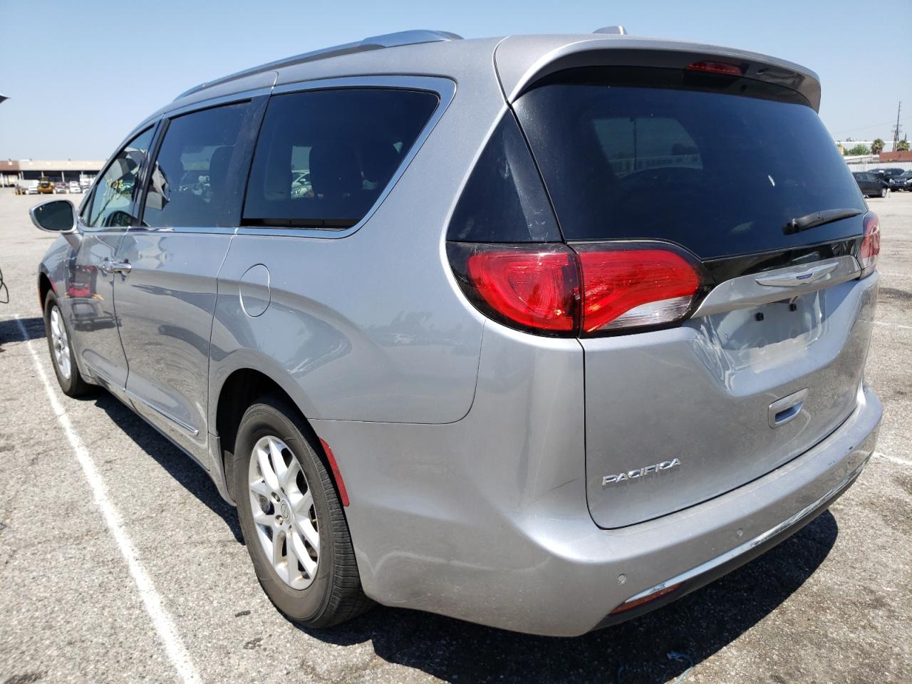 Photo 3 from auction – 2020 CHRYSLER PACIFICA T with VIN 2C4RC1BG7LR205095