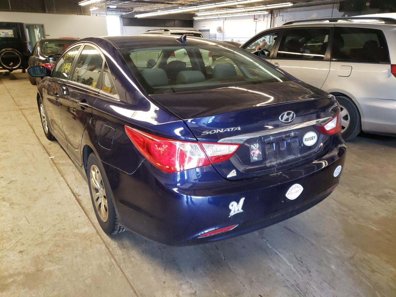 Photo 3 from auction – 2011 HYUNDAI SONATA GLS with VIN 5NPEB4AC4BH262397