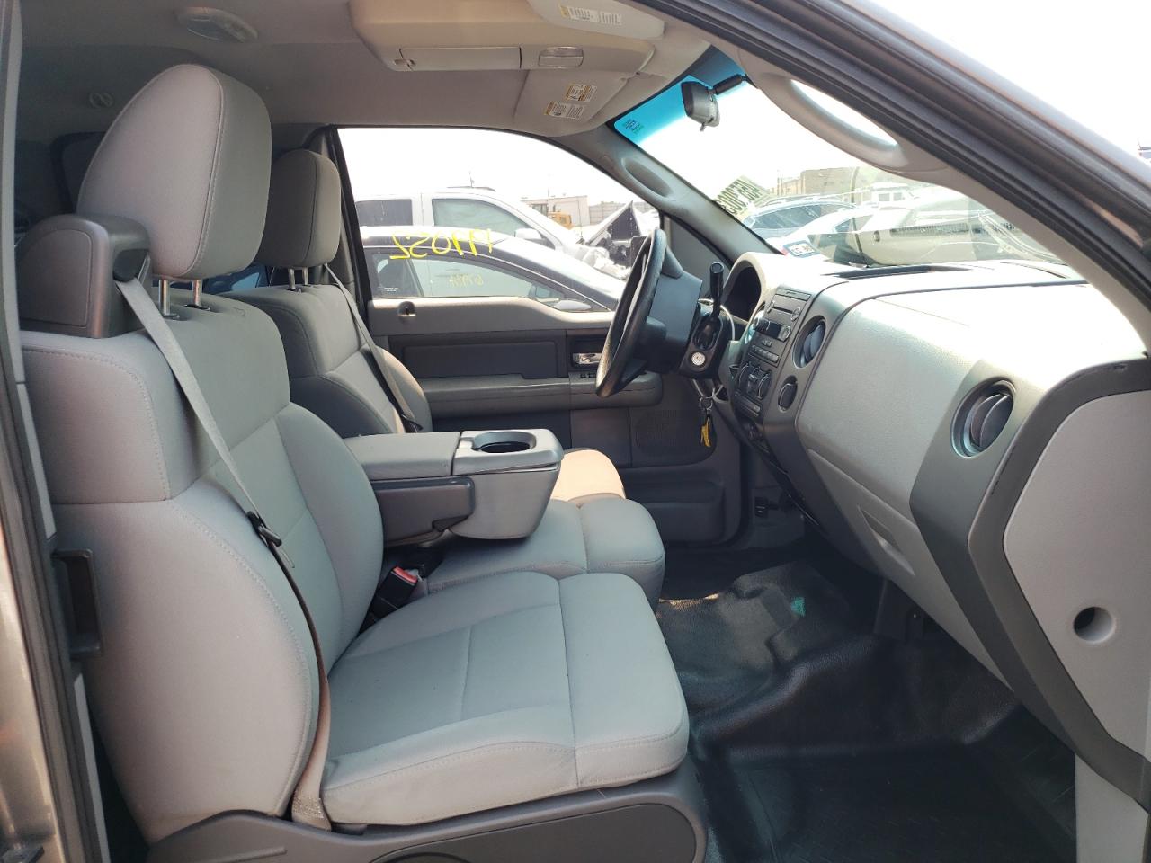 Photo 5 from auction – 2008 FORD F150 with VIN 1FTRX12W28FB15332