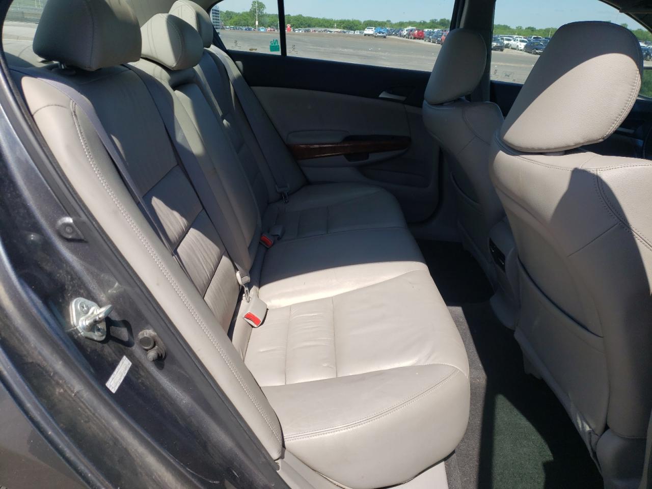 Photo 6 from auction – 2011 HONDA ACCORD EXL with VIN 1HGCP2F80BA069626
