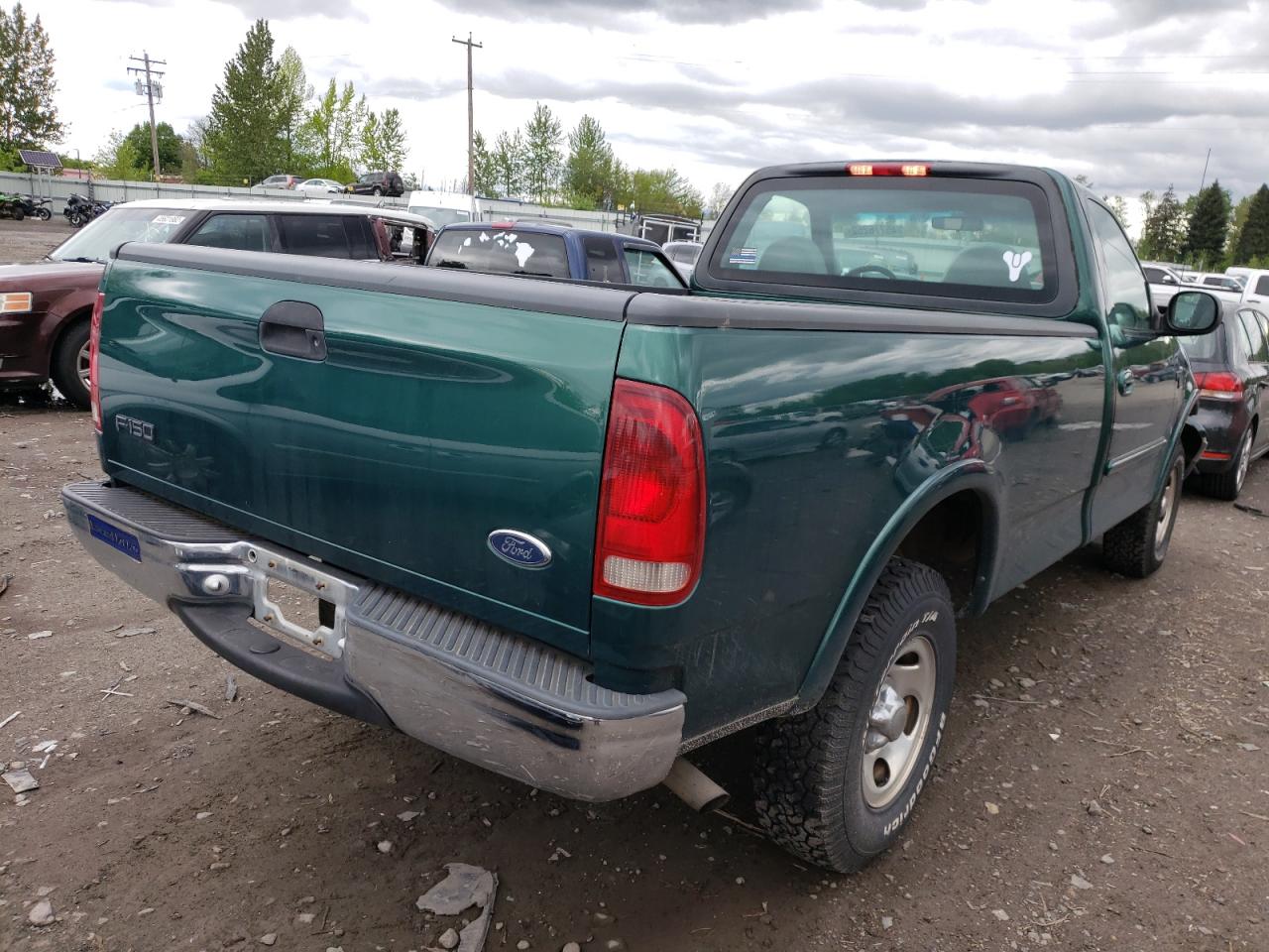 Photo 4 from auction – 1999 FORD F150 with VIN 1FTRF18L3XNB30443