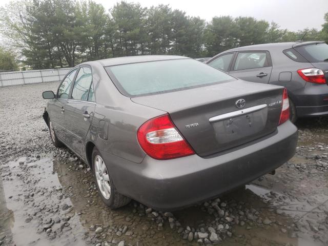 Photo 3 from auction – 2002 TOYOTA CAMRY LE with VIN 4T1BE30K32U640529