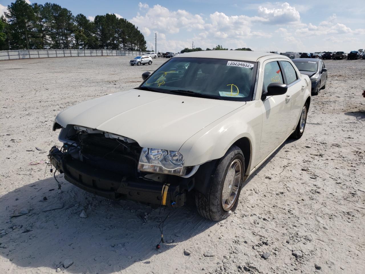 Photo 2 from auction – 2007 CHRYSLER 300 with VIN 2C3KA43R97H640371