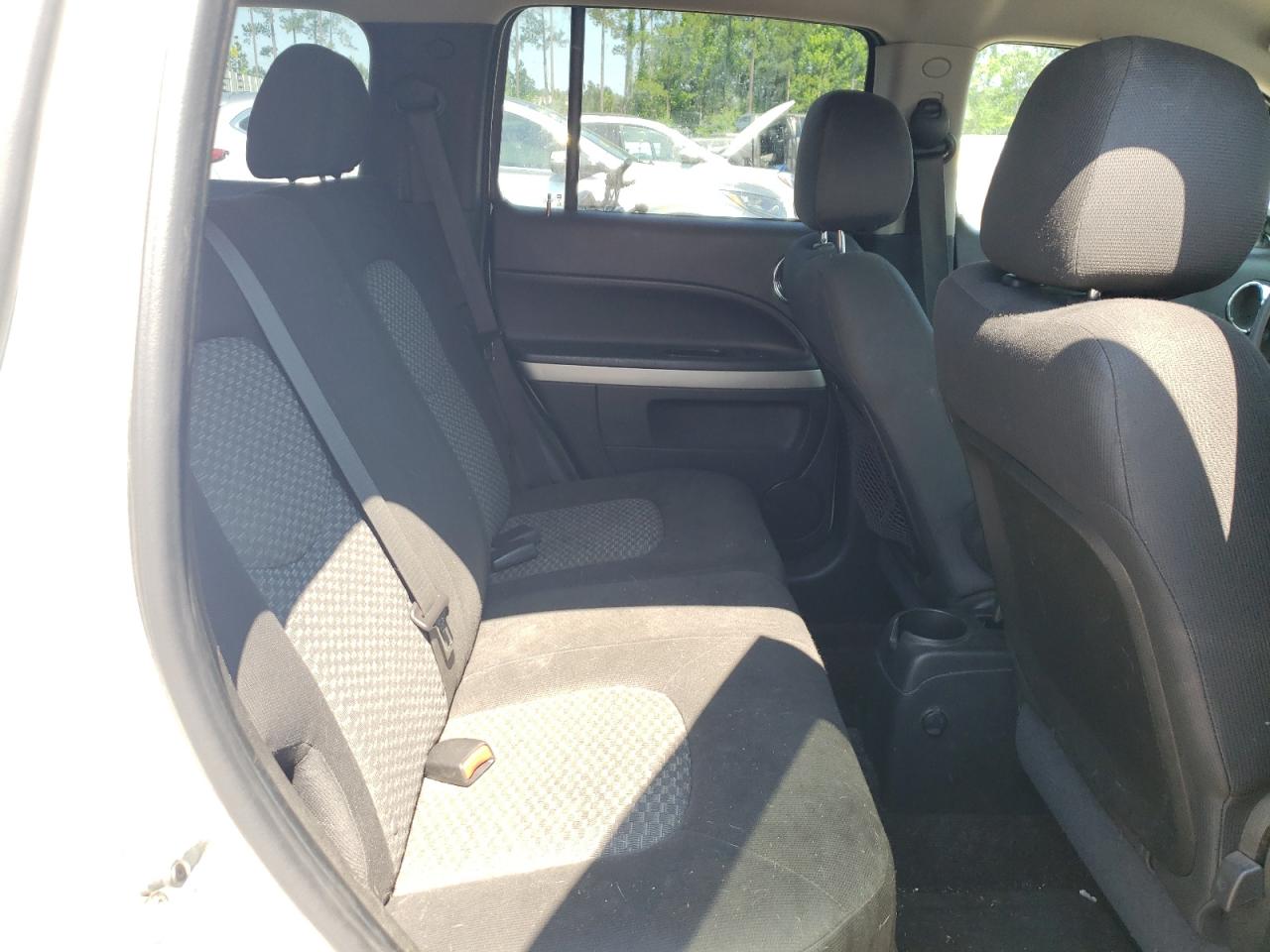 Photo 6 from auction – 2011 CHEVROLET HHR LT with VIN 3GNBABFW8BS523444