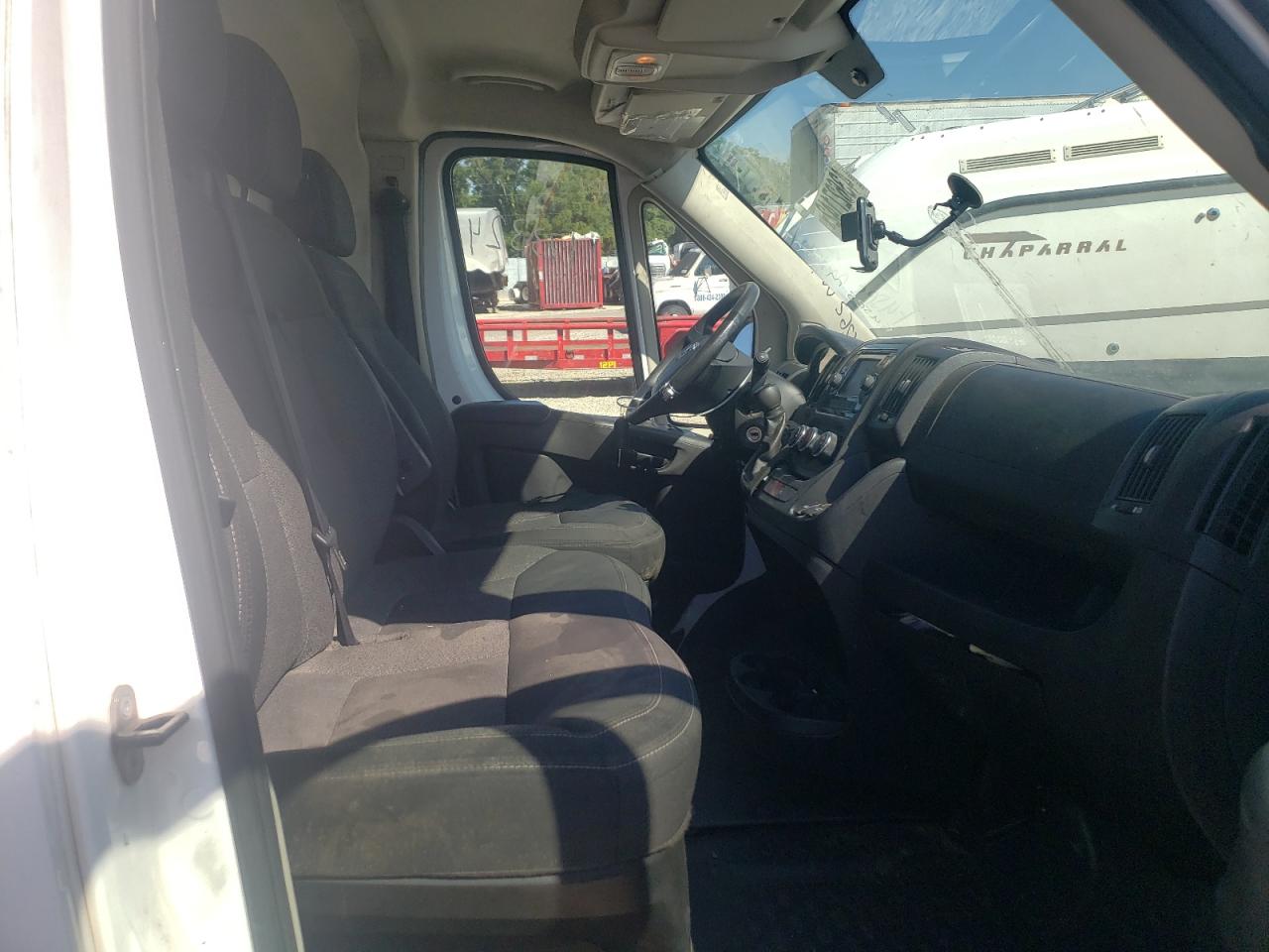 Photo 5 from auction – 2016 RAM PROMASTER with VIN 3C6URVJG3GE116267