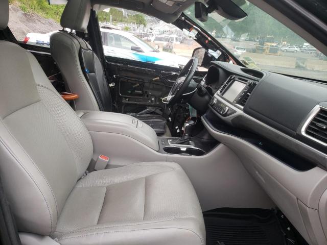 Photo 5 from auction – 2018 TOYOTA HIGHLANDER with VIN 5TDDZRFH6JS871475