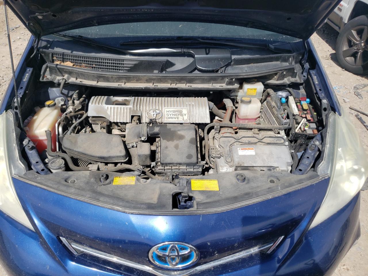Photo 7 from auction – 2012 TOYOTA PRIUS V with VIN JTDZN3EU6C3055321