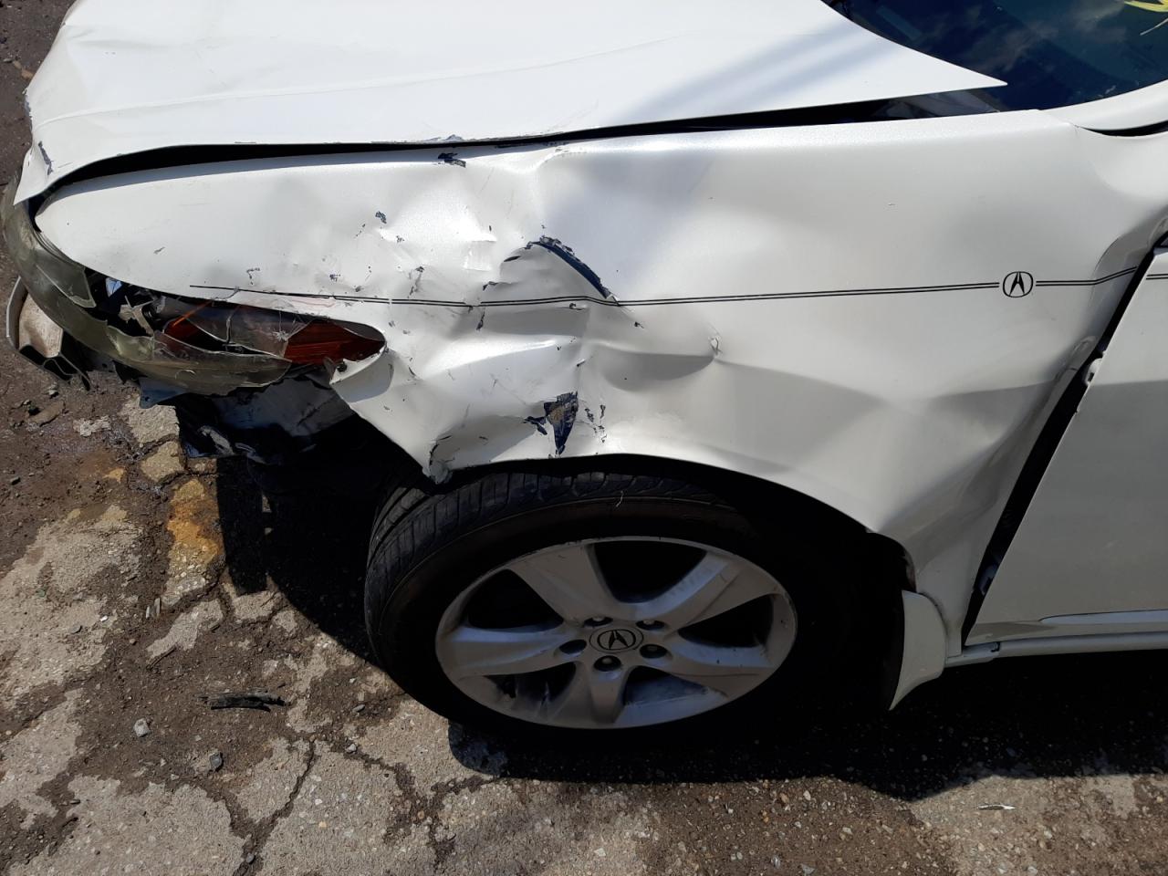 Photo 19 from auction – 2009 ACURA TSX with VIN JH4CU26649C018973
