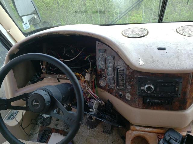 Photo 9 from auction – 1997 FREIGHTLINER CHASSIS X with VIN 4UZ6XFBC2VC730025