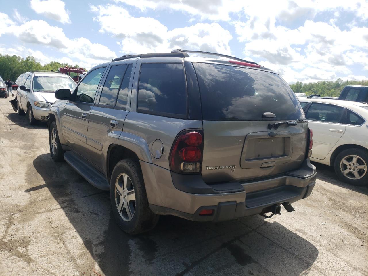 Photo 3 from auction – 2005 CHEVROLET TRAILBLAZE with VIN 1GNDT13S652278979