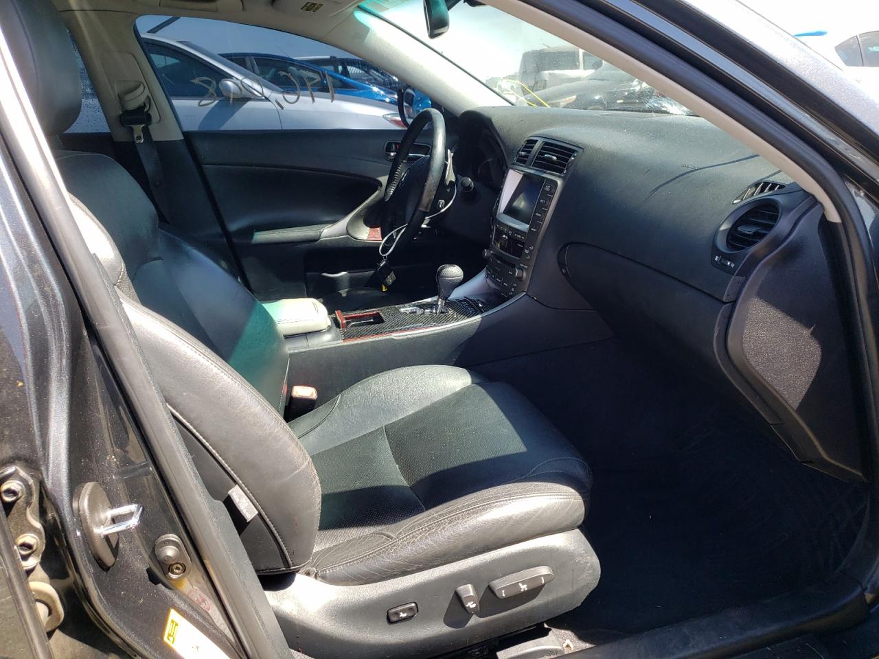 Photo 5 from auction – 2006 LEXUS IS 350 with VIN JTHBE262465004593