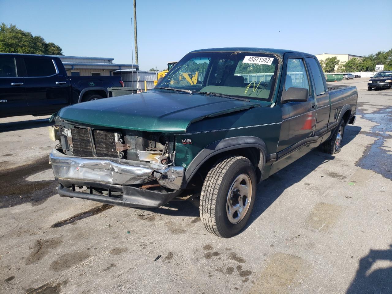 Photo 2 from auction – 1996 DODGE DAKOTA with VIN 1B7GL23X4TS663946