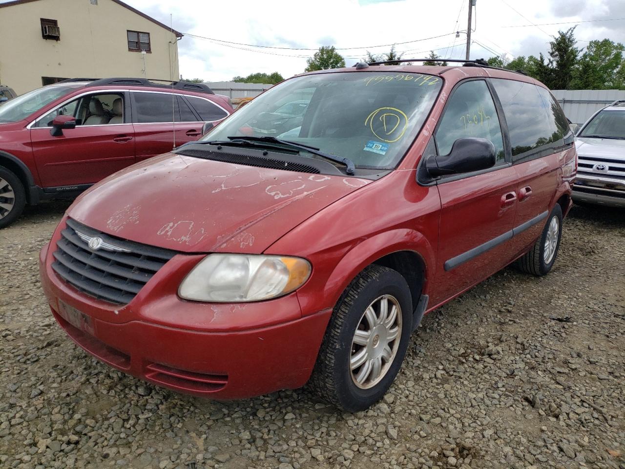 Photo 2 from auction – 2005 CHRYSLER TOWN & COU with VIN 1C4GP45R75B355901