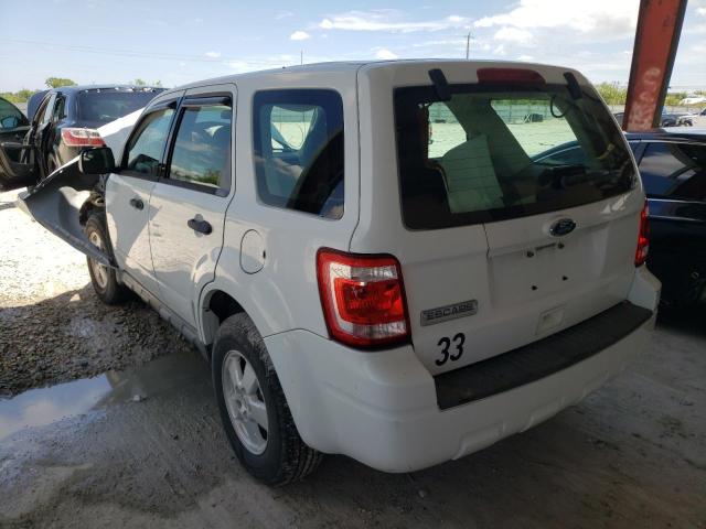 Photo 3 from auction – 2011 FORD ESCAPE XLS with VIN 1FMCU0C77BKB54007