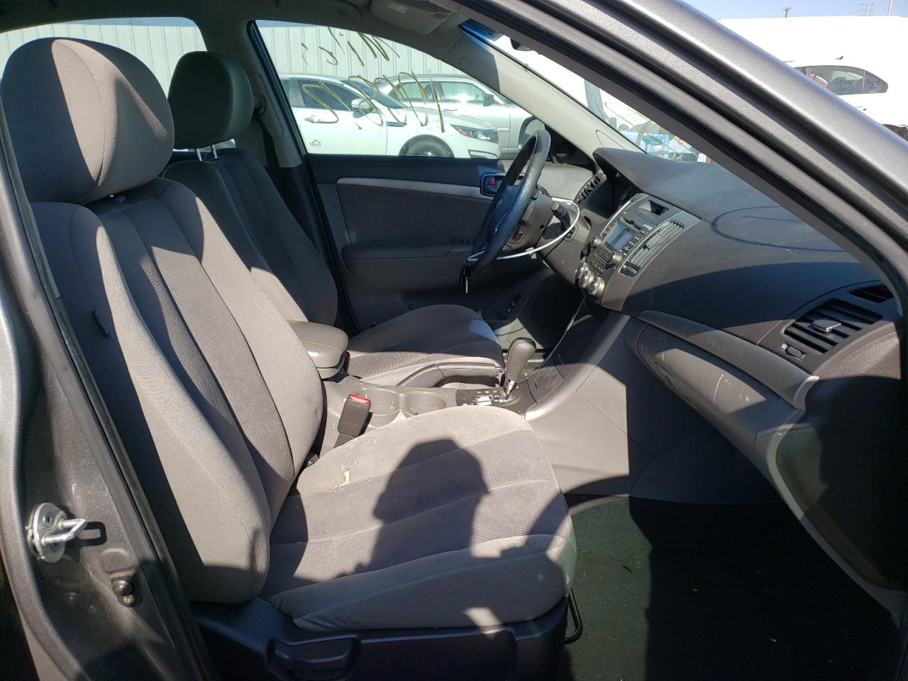 Photo 5 from auction – 2010 HYUNDAI SONATA GLS with VIN 5NPET4AC8AH647683