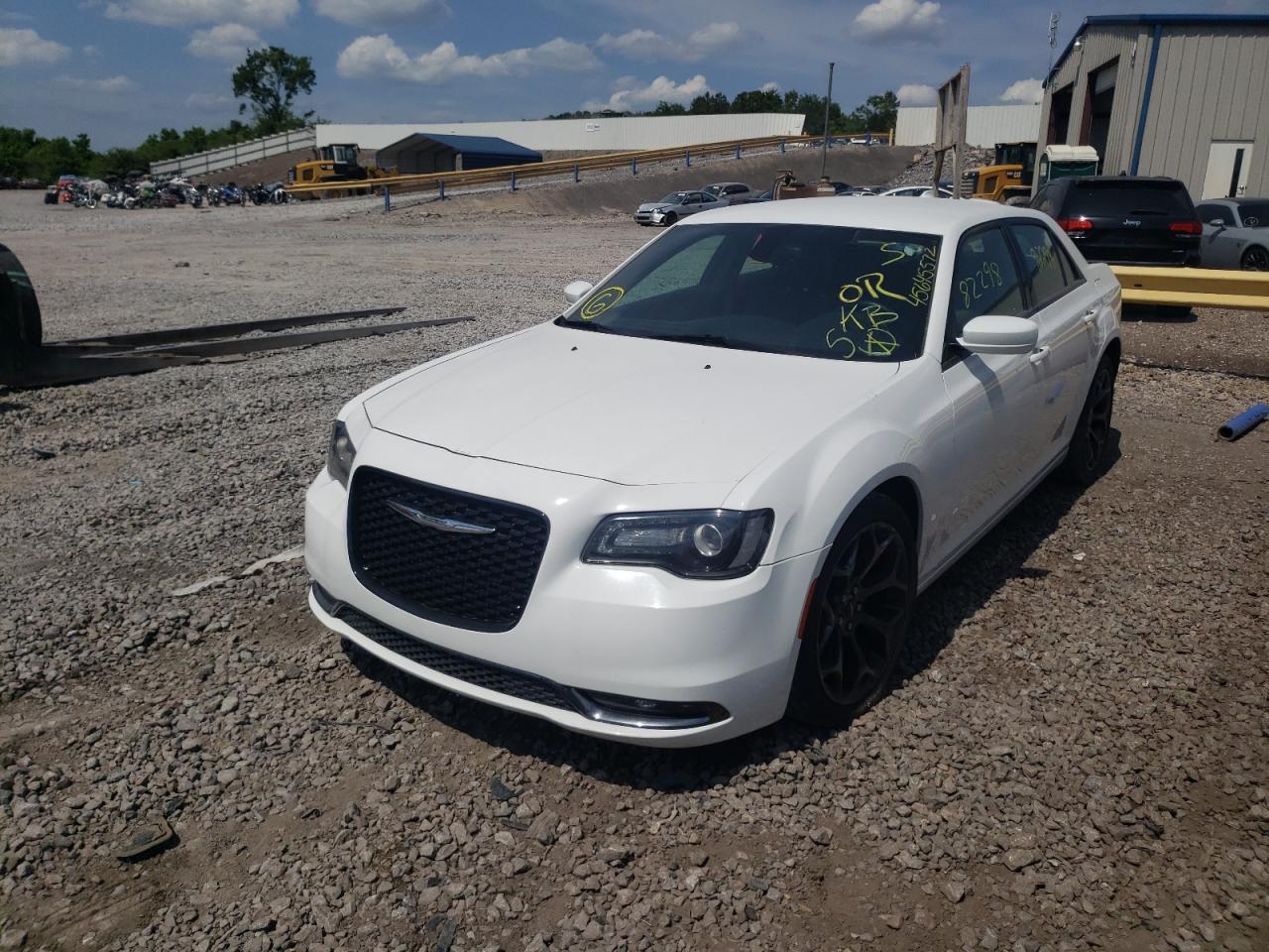 Photo 2 from auction – 2015 CHRYSLER 300 S with VIN 2C3CCABG1FH802845