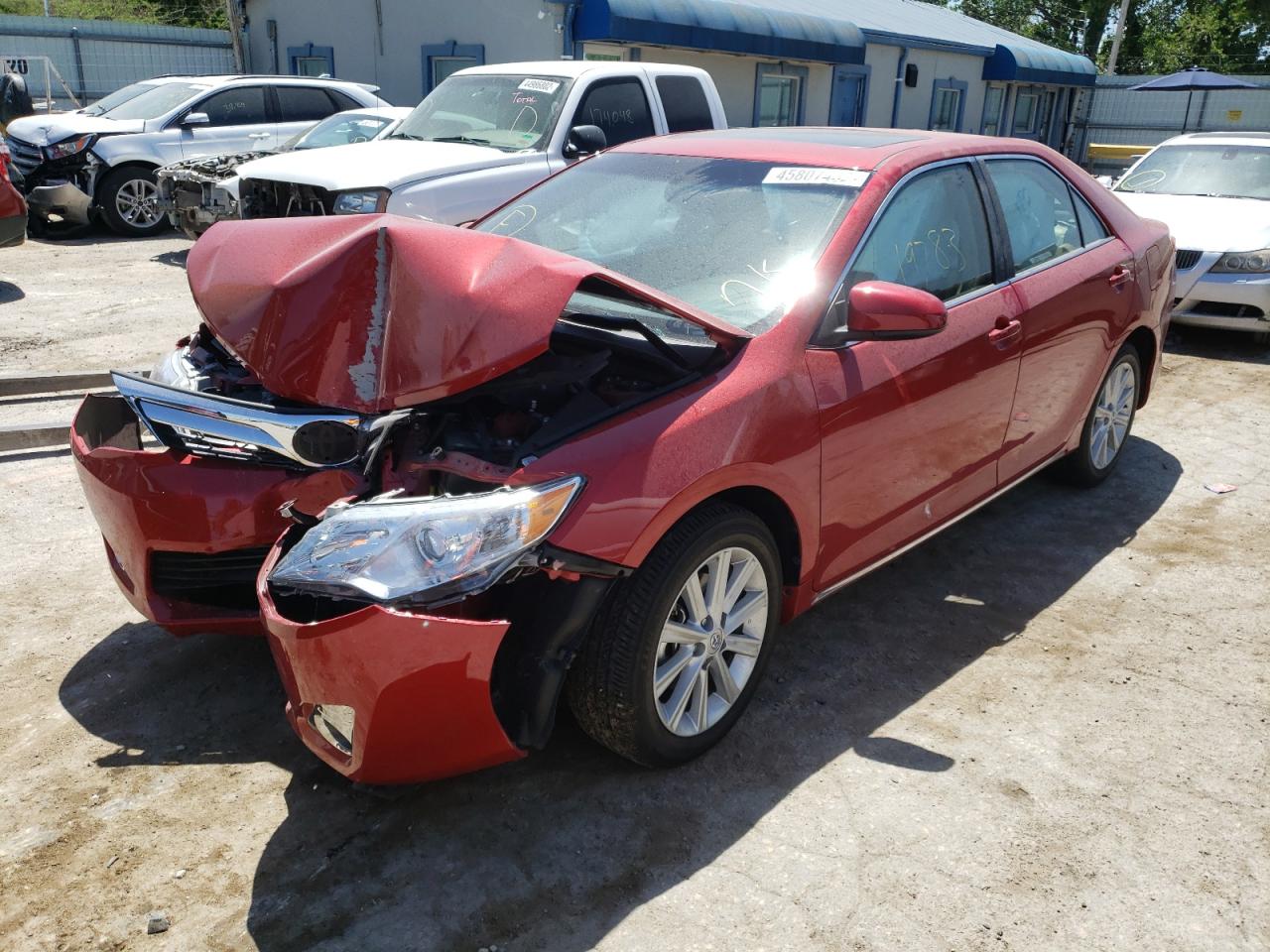 Photo 2 from auction – 2014 TOYOTA CAMRY SE with VIN 4T1BK1FK7EU552673