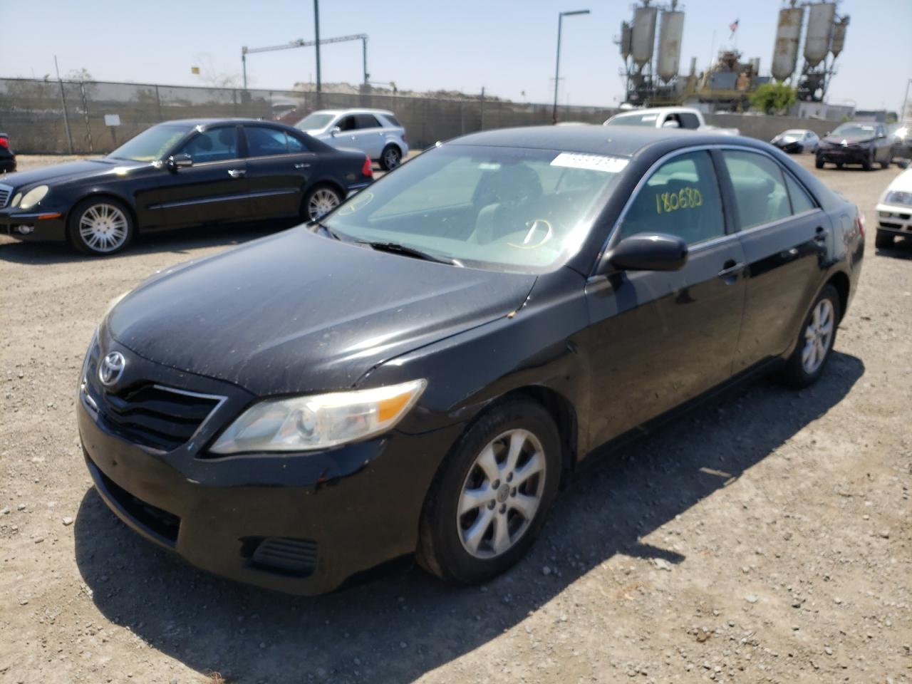 Photo 2 from auction – 2011 TOYOTA CAMRY BASE with VIN 4T4BF3EK1BR208209
