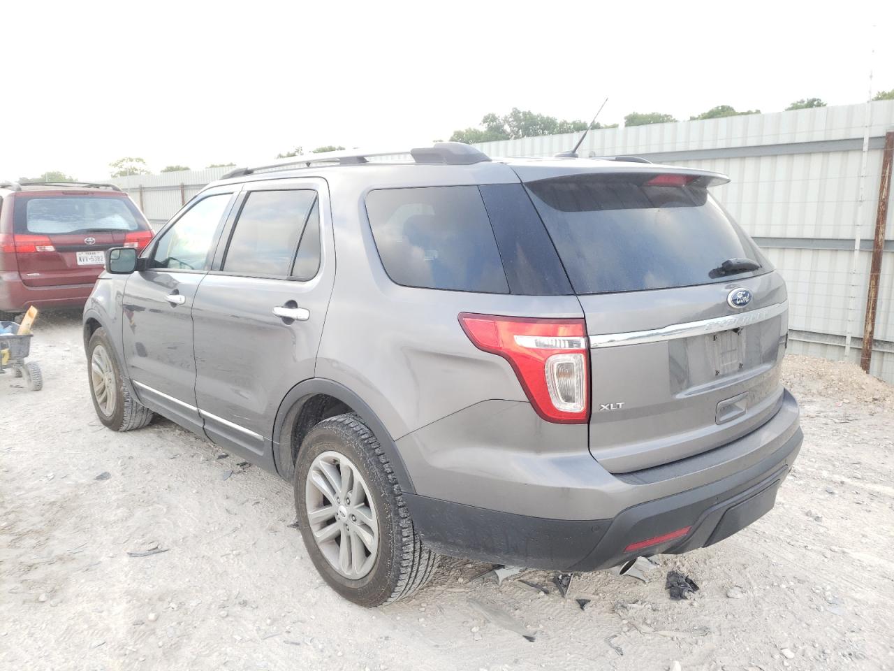 Photo 3 from auction – 2012 FORD EXPLORER X with VIN 1FMHK8D88CGA84541