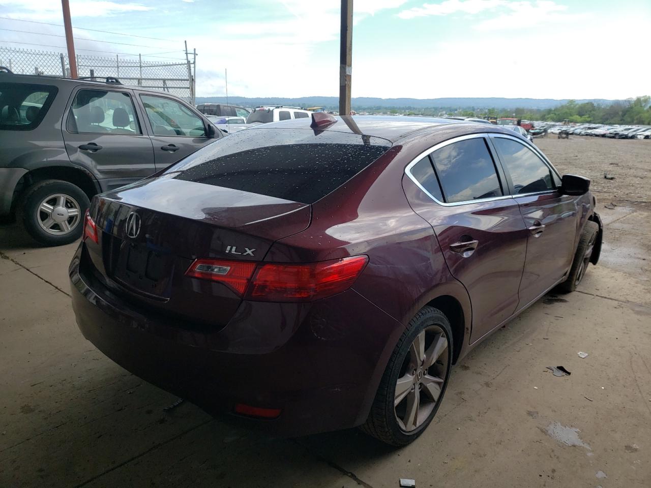 Photo 4 from auction – 2014 ACURA ILX 24 PRE with VIN 19VDE2E5XEE000503